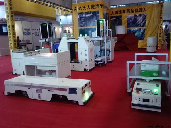 ����ף����˾�ڹ�������װ��չ��ȡ��Բ���ɹ���