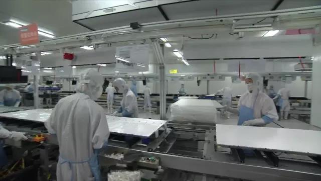 ŷ��AGV��פ�������ţ���ѡ�������������Ե�