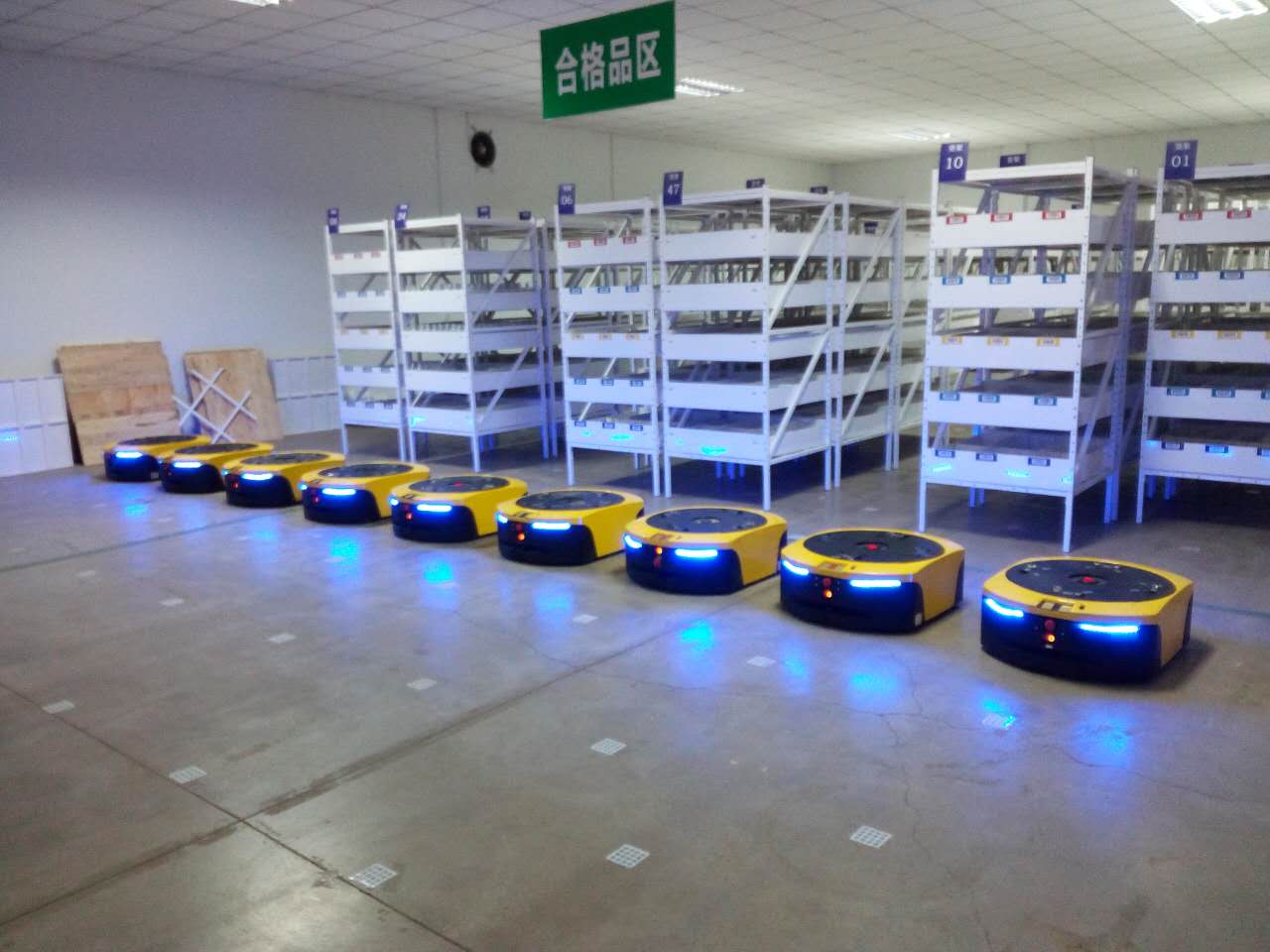 AGV�����˻����˽������