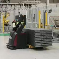 �߶�λ���Ȼ�ϵ���AGVװ��